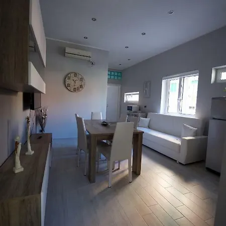 Trilocale Orchidea Apartment